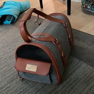 Fashionable small pet carrier